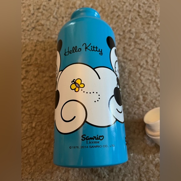 Hello Kitty metal water bottles - Picture 8 of 10